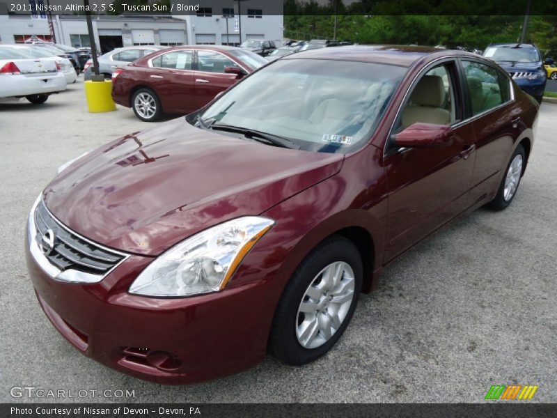 Tuscan Sun / Blond 2011 Nissan Altima 2.5 S