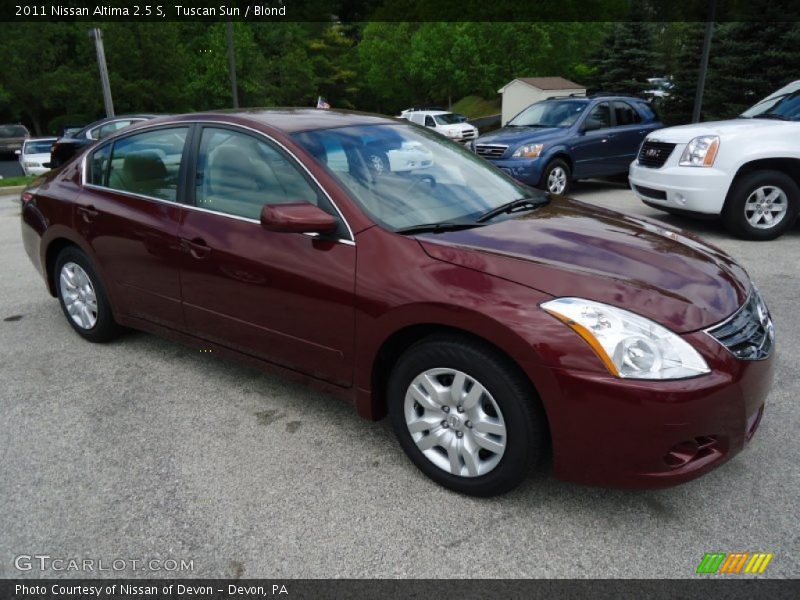 Tuscan Sun / Blond 2011 Nissan Altima 2.5 S