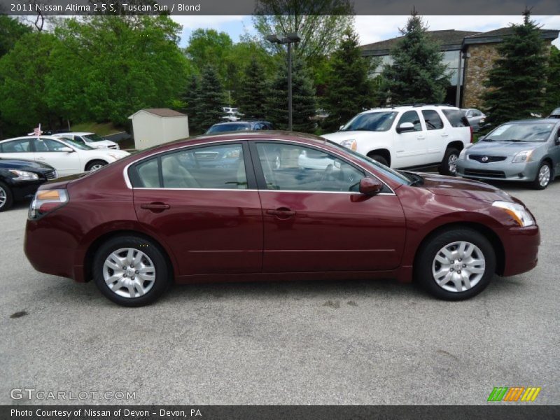 Tuscan Sun / Blond 2011 Nissan Altima 2.5 S