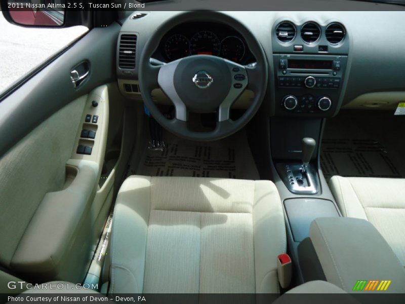 Tuscan Sun / Blond 2011 Nissan Altima 2.5 S