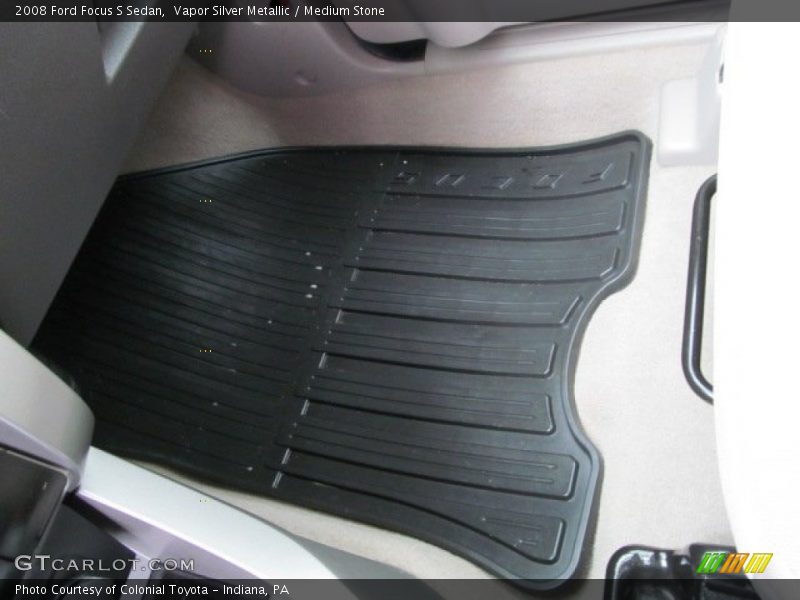 Vapor Silver Metallic / Medium Stone 2008 Ford Focus S Sedan