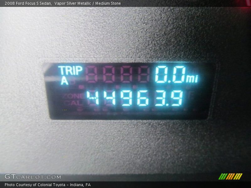 Vapor Silver Metallic / Medium Stone 2008 Ford Focus S Sedan
