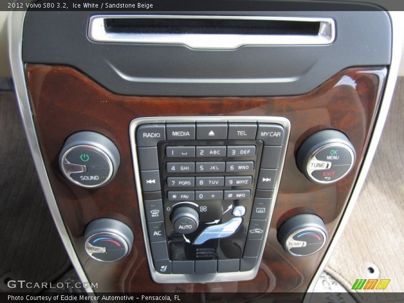 Ice White / Sandstone Beige 2012 Volvo S80 3.2