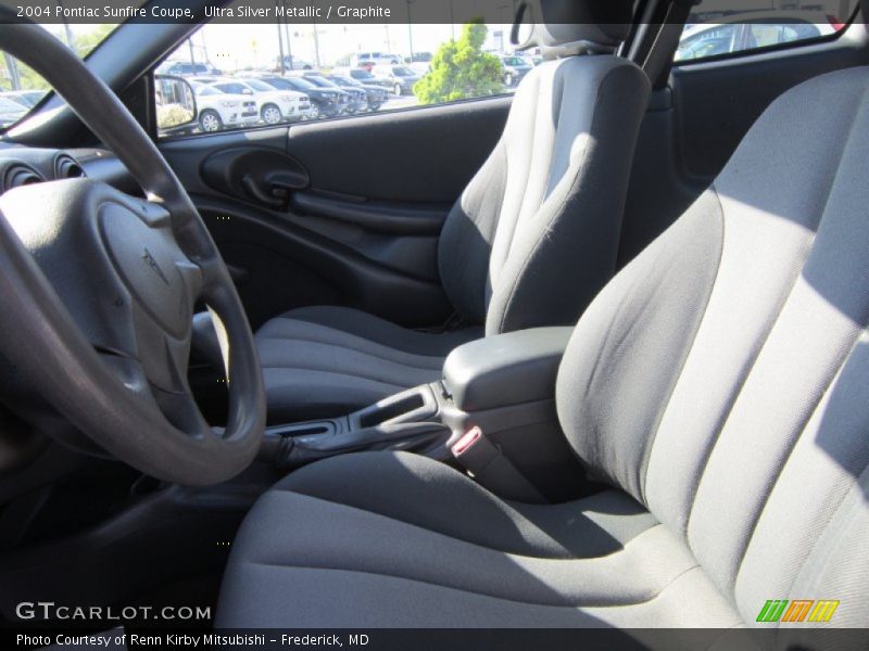 Ultra Silver Metallic / Graphite 2004 Pontiac Sunfire Coupe