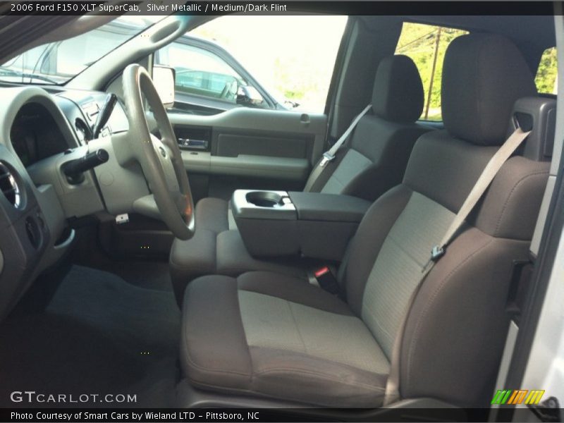 Silver Metallic / Medium/Dark Flint 2006 Ford F150 XLT SuperCab