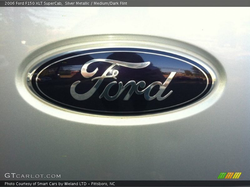 Silver Metallic / Medium/Dark Flint 2006 Ford F150 XLT SuperCab