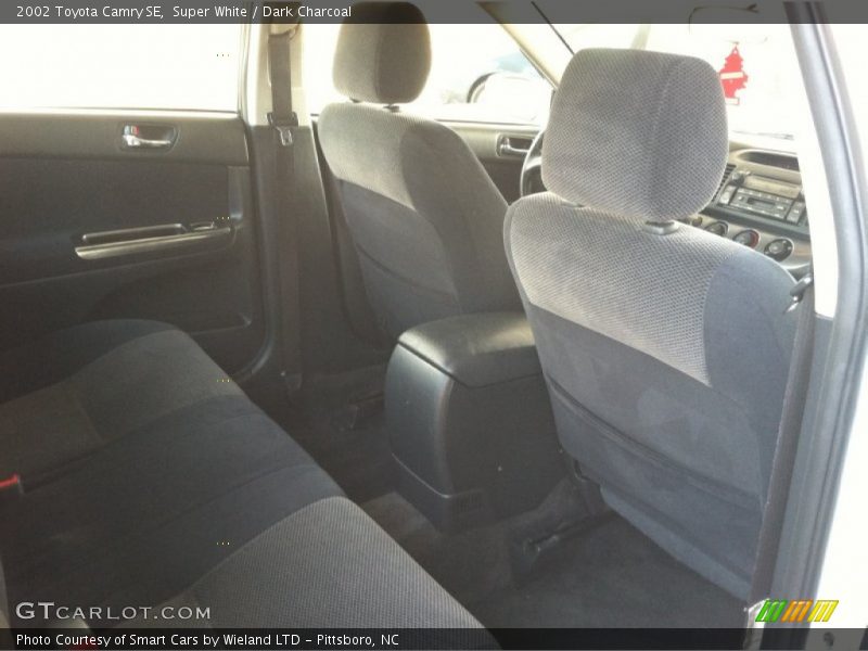 Super White / Dark Charcoal 2002 Toyota Camry SE