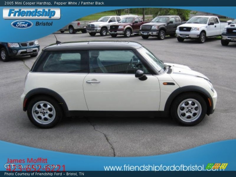 Pepper White / Panther Black 2005 Mini Cooper Hardtop