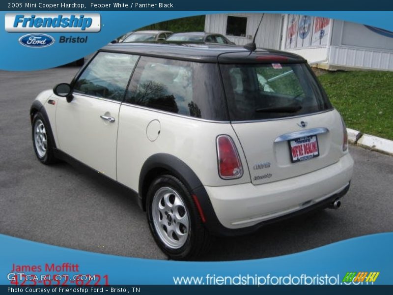 Pepper White / Panther Black 2005 Mini Cooper Hardtop