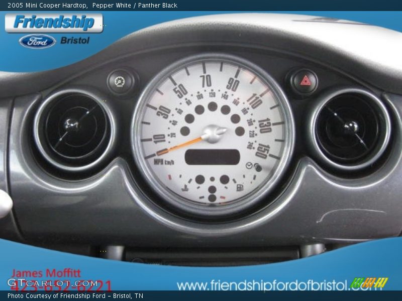 Pepper White / Panther Black 2005 Mini Cooper Hardtop