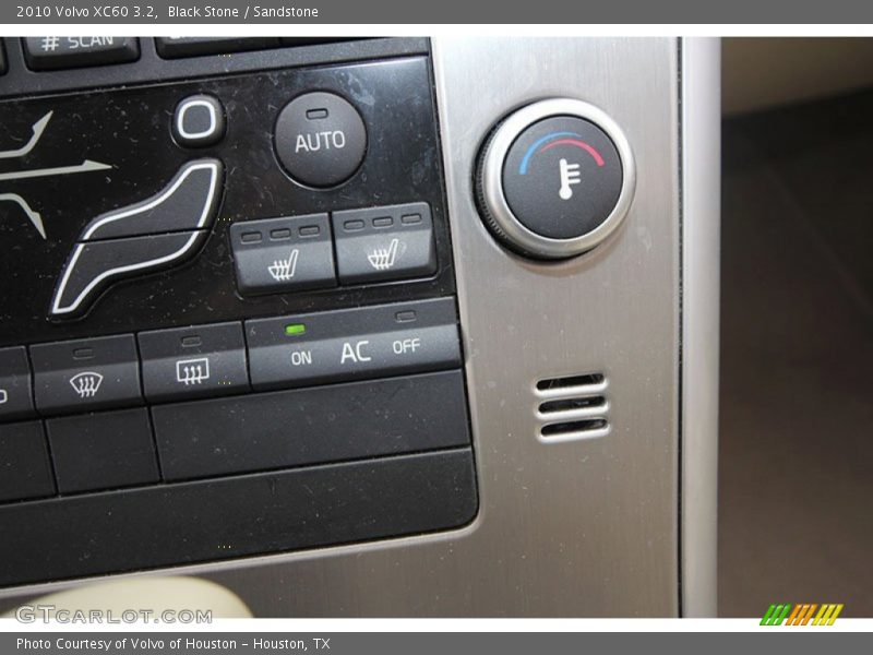 Black Stone / Sandstone 2010 Volvo XC60 3.2