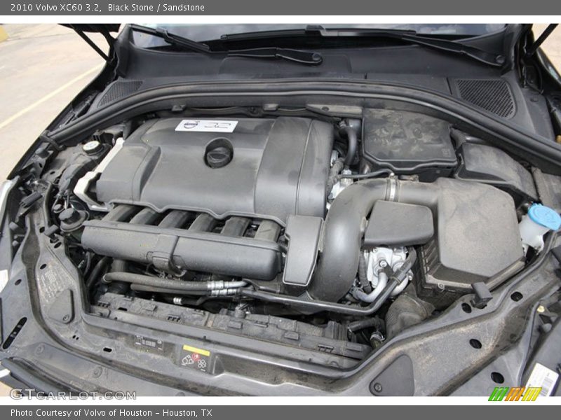 Black Stone / Sandstone 2010 Volvo XC60 3.2