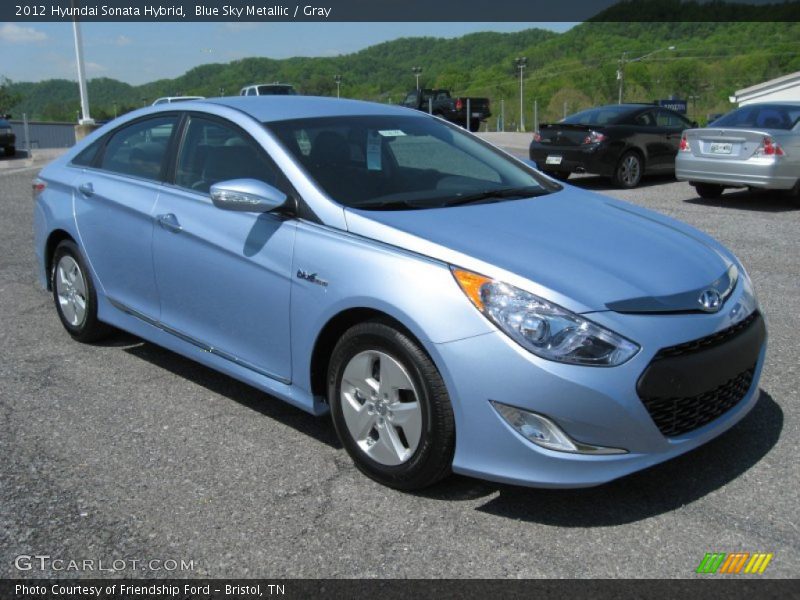 Front 3/4 View of 2012 Sonata Hybrid