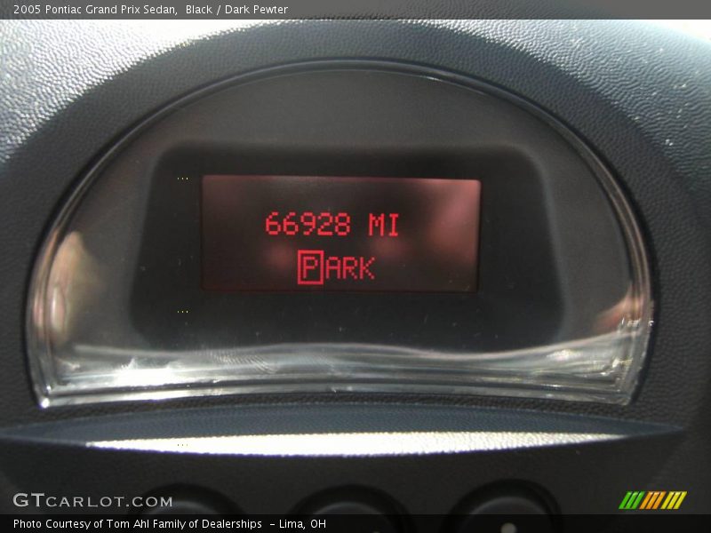 Black / Dark Pewter 2005 Pontiac Grand Prix Sedan
