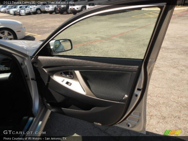 Classic Silver Metallic / Ash 2011 Toyota Camry SE