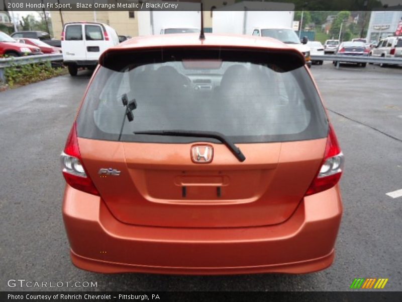 Blaze Orange Metallic / Black/Grey 2008 Honda Fit Sport