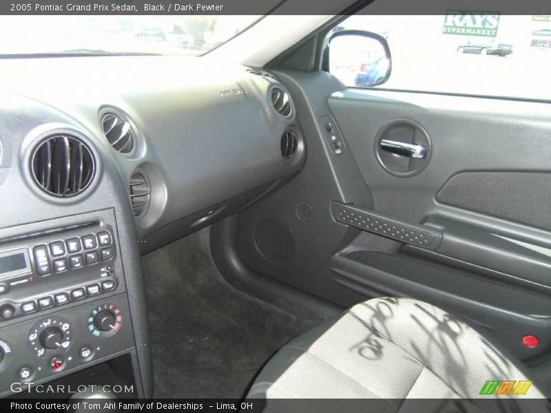Black / Dark Pewter 2005 Pontiac Grand Prix Sedan