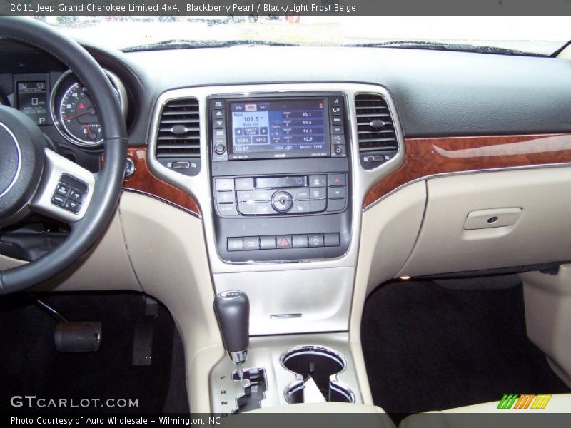 Blackberry Pearl / Black/Light Frost Beige 2011 Jeep Grand Cherokee Limited 4x4