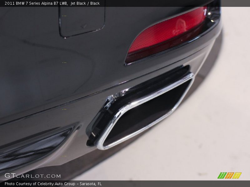 Exhaust of 2011 7 Series Alpina B7 LWB