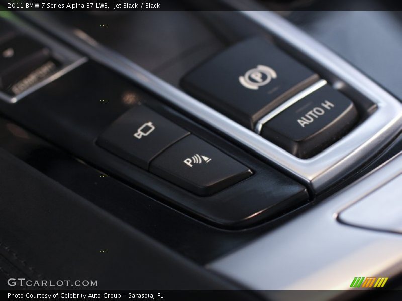 Controls of 2011 7 Series Alpina B7 LWB