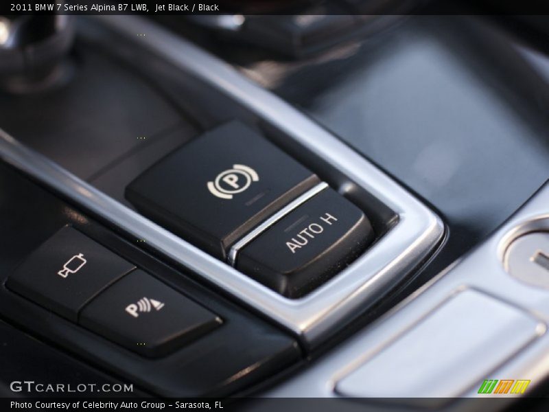 Controls of 2011 7 Series Alpina B7 LWB