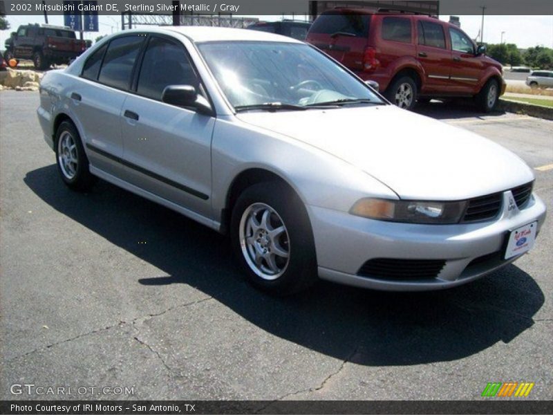 Sterling Silver Metallic / Gray 2002 Mitsubishi Galant DE