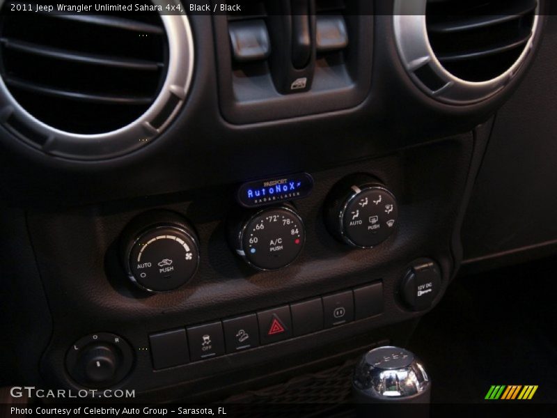 Black / Black 2011 Jeep Wrangler Unlimited Sahara 4x4