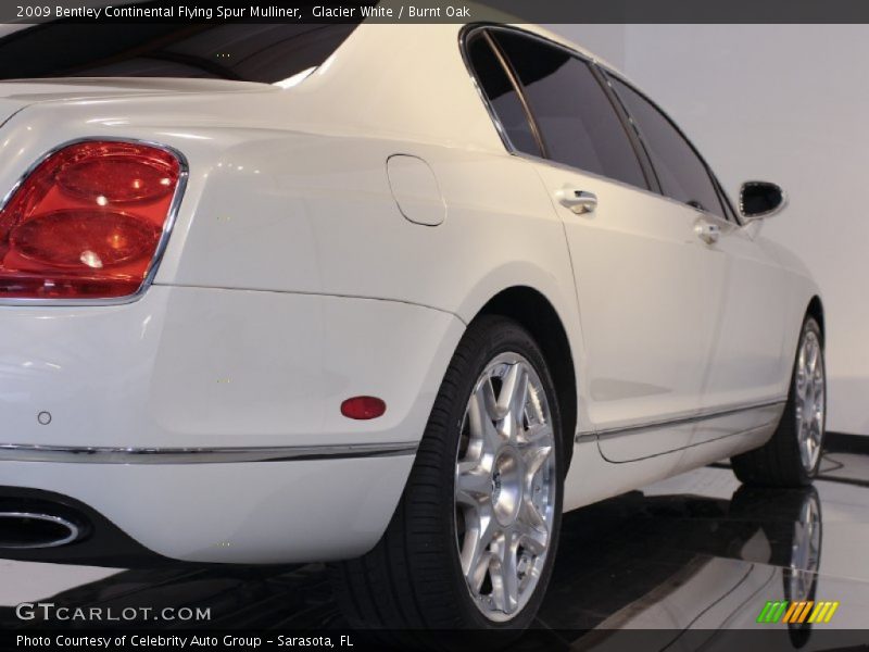 Glacier White / Burnt Oak 2009 Bentley Continental Flying Spur Mulliner