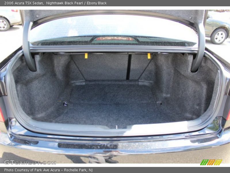  2006 TSX Sedan Trunk