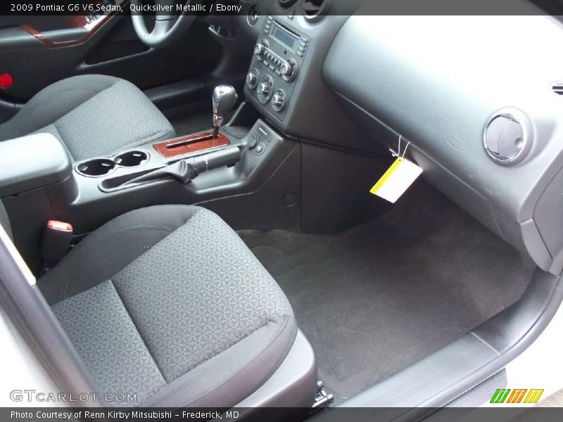 Quicksilver Metallic / Ebony 2009 Pontiac G6 V6 Sedan