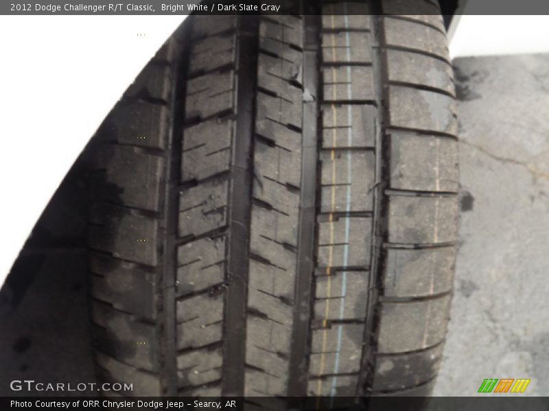 Bright White / Dark Slate Gray 2012 Dodge Challenger R/T Classic
