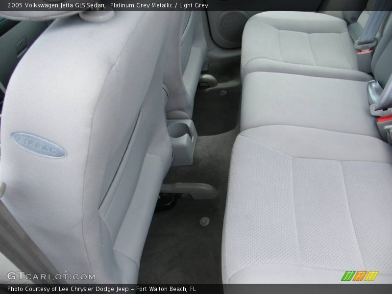 Platinum Grey Metallic / Light Grey 2005 Volkswagen Jetta GLS Sedan