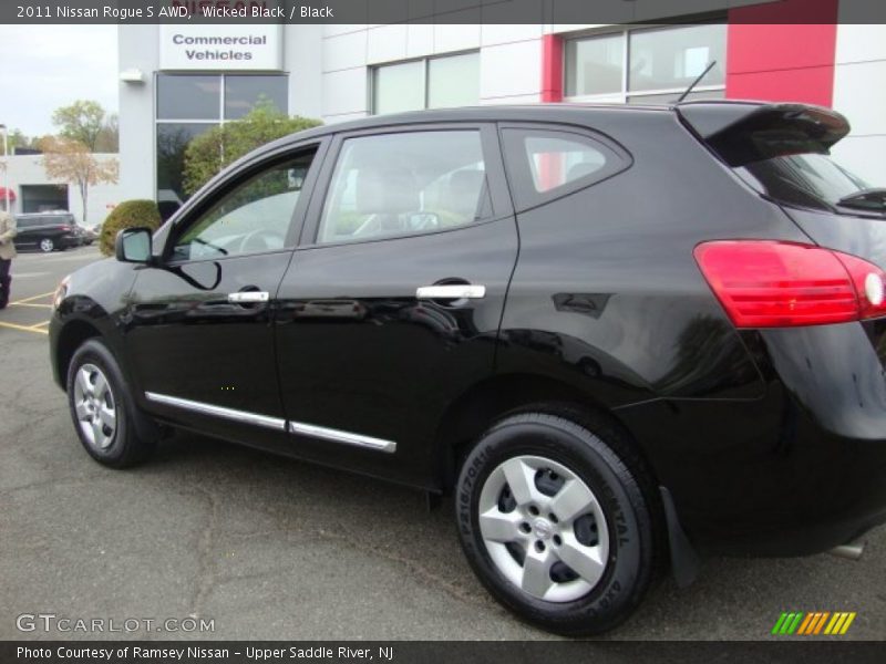 Wicked Black / Black 2011 Nissan Rogue S AWD
