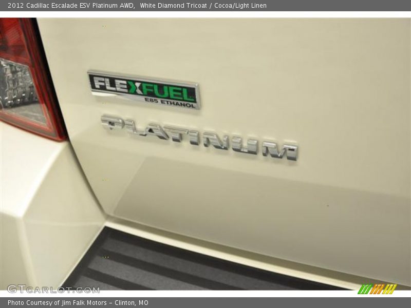 White Diamond Tricoat / Cocoa/Light Linen 2012 Cadillac Escalade ESV Platinum AWD
