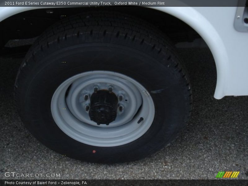 Oxford White / Medium Flint 2011 Ford E Series Cutaway E350 Commercial Utility Truck