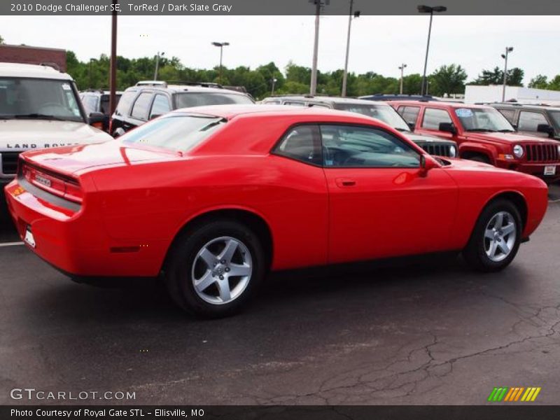 TorRed / Dark Slate Gray 2010 Dodge Challenger SE