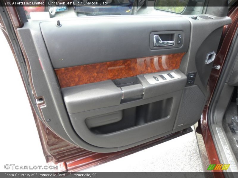 Cinnamon Metallic / Charcoal Black 2009 Ford Flex Limited