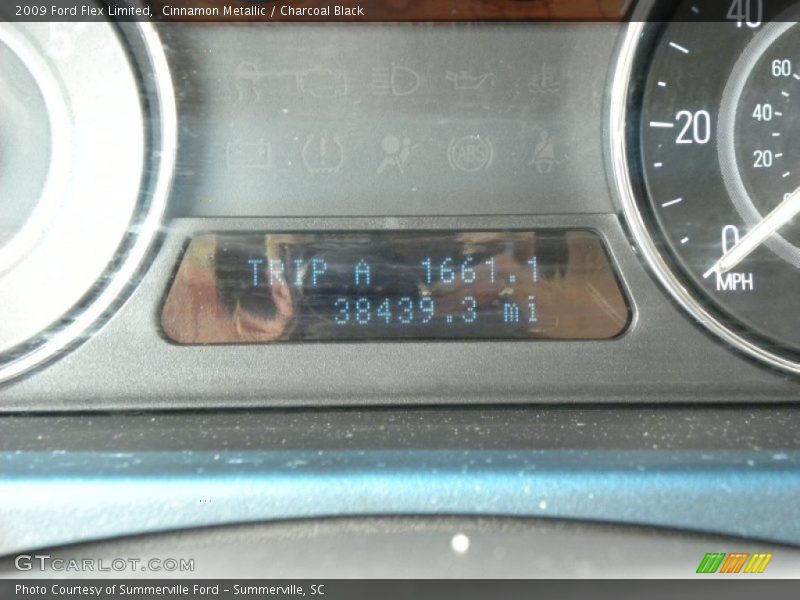 Cinnamon Metallic / Charcoal Black 2009 Ford Flex Limited