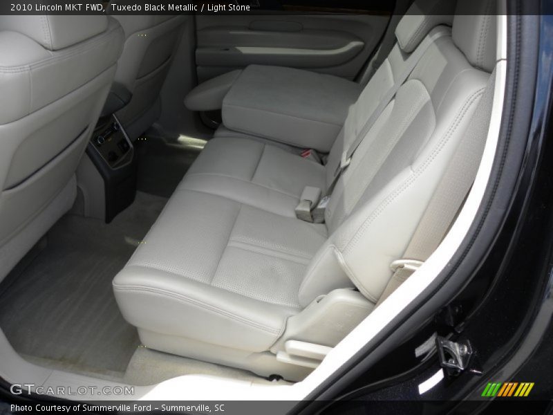 Tuxedo Black Metallic / Light Stone 2010 Lincoln MKT FWD