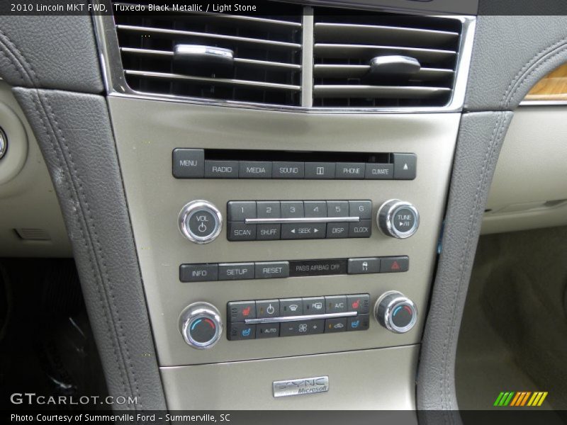 Tuxedo Black Metallic / Light Stone 2010 Lincoln MKT FWD
