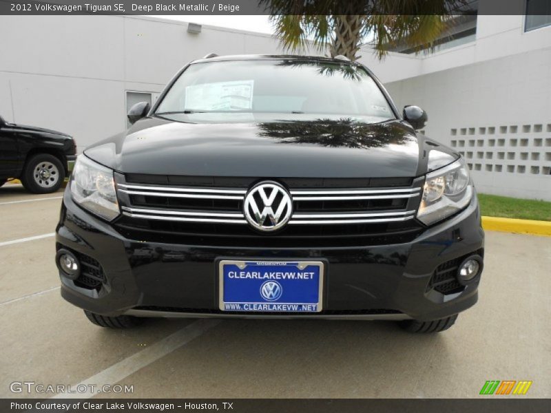 Deep Black Metallic / Beige 2012 Volkswagen Tiguan SE