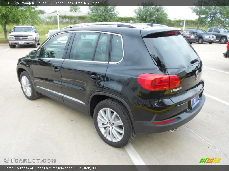Deep Black Metallic / Beige 2012 Volkswagen Tiguan SE
