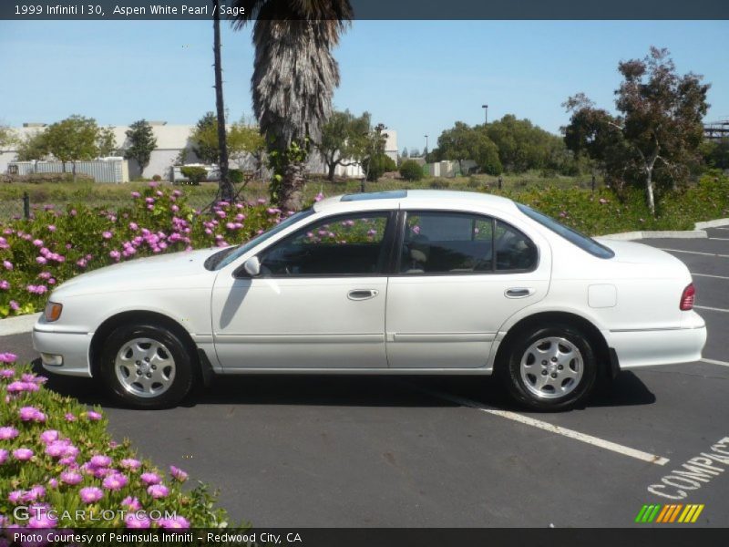Aspen White Pearl / Sage 1999 Infiniti I 30