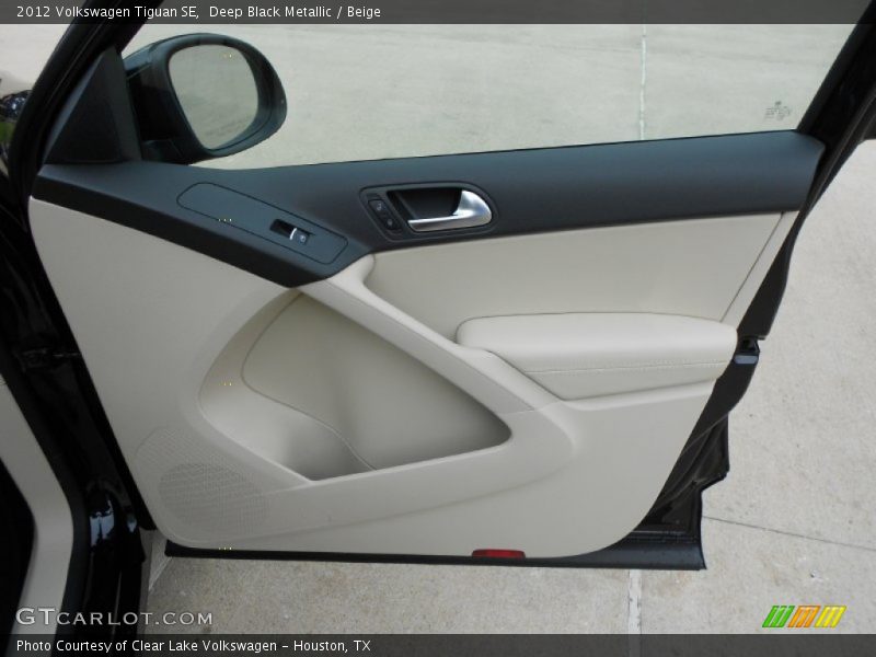 Deep Black Metallic / Beige 2012 Volkswagen Tiguan SE
