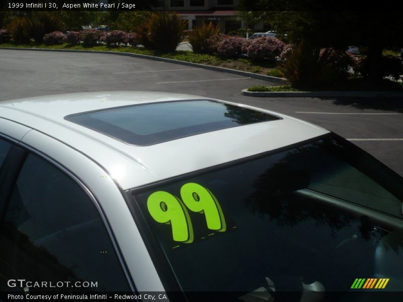 Aspen White Pearl / Sage 1999 Infiniti I 30