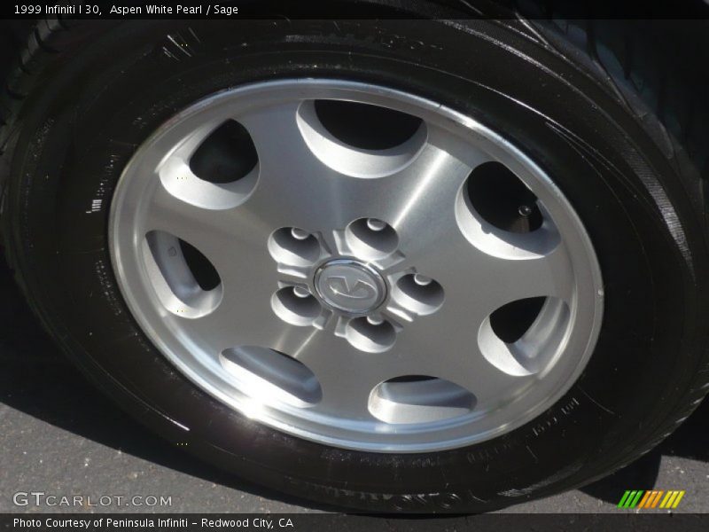 Aspen White Pearl / Sage 1999 Infiniti I 30
