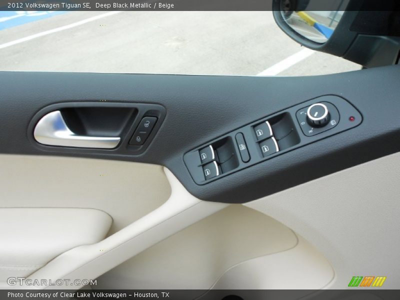 Deep Black Metallic / Beige 2012 Volkswagen Tiguan SE