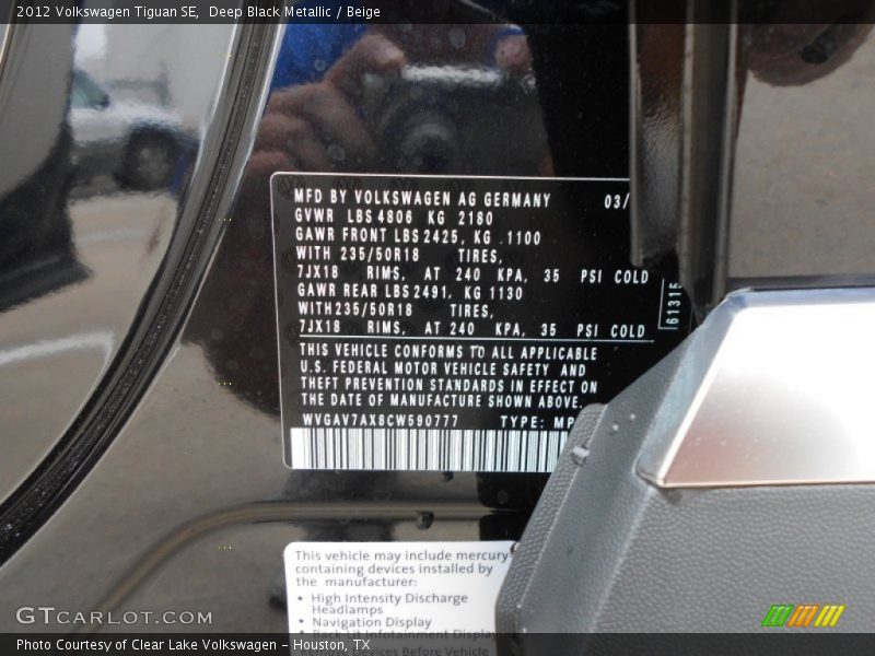 Deep Black Metallic / Beige 2012 Volkswagen Tiguan SE