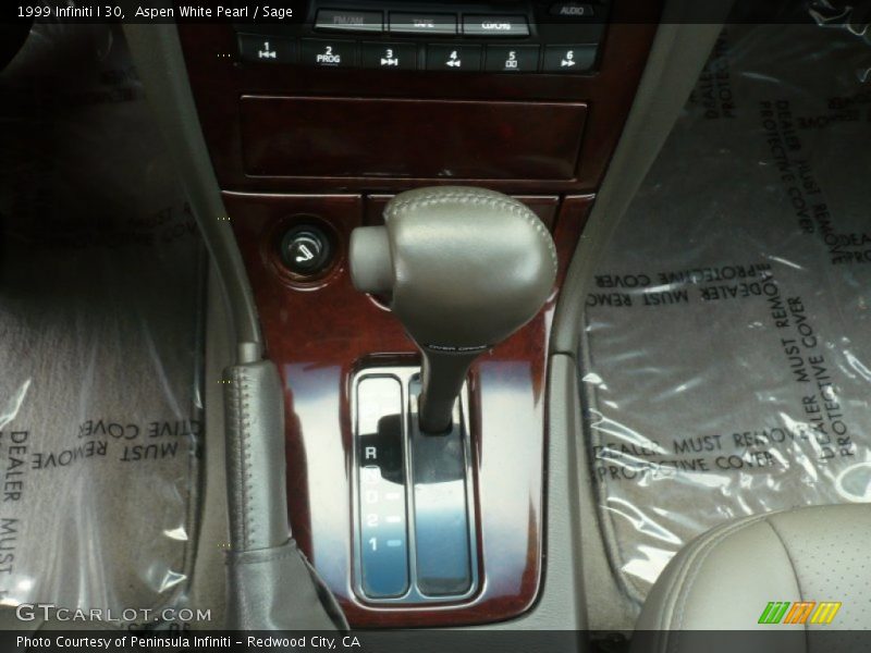 Aspen White Pearl / Sage 1999 Infiniti I 30