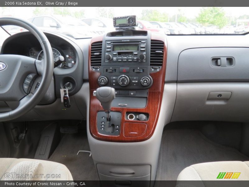 Olive Gray / Beige 2006 Kia Sedona EX
